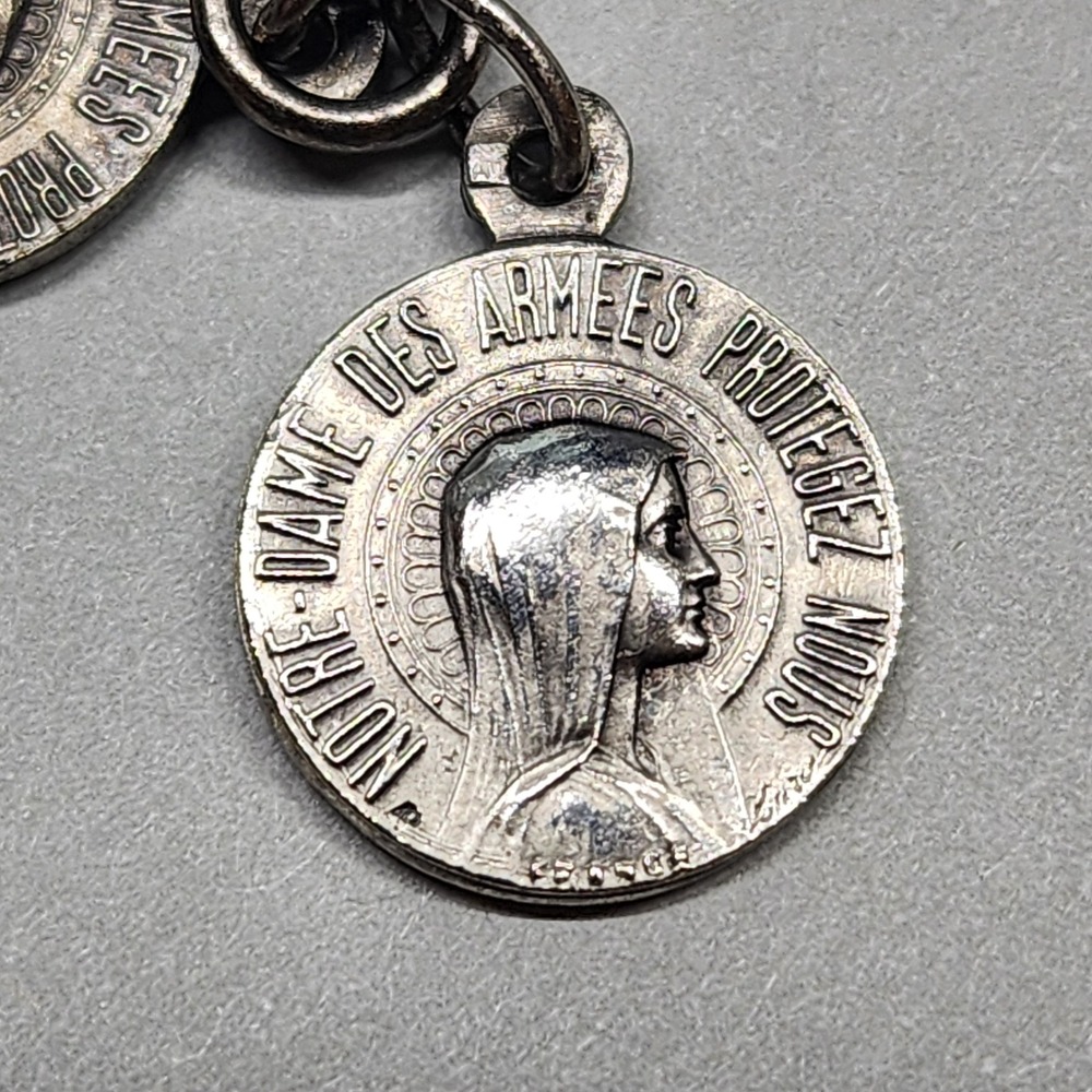 Our Lady of Armies, Protect Us. Saint Mary. Antique Religious Saint Medal Lot - Picture 3 of 8